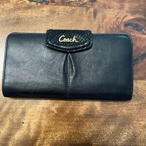 Coach Black Leather Clutch Wallet